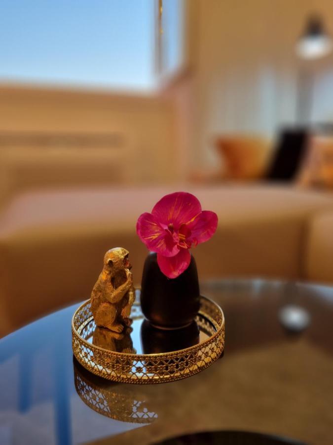 Apartment "50 Shades" With Balcony And Free Parking In The Garage 자다르 외부 사진