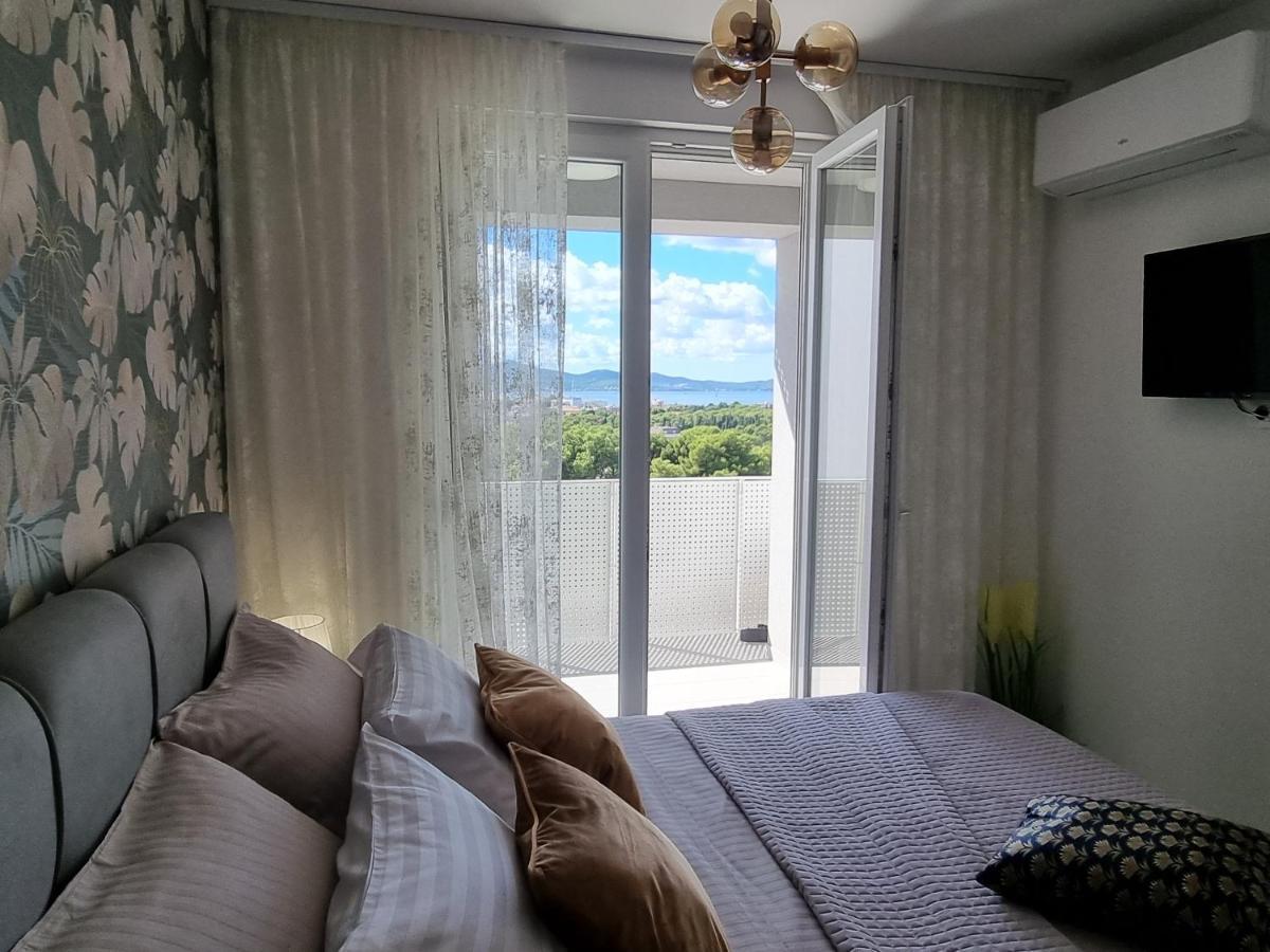 Apartment "50 Shades" With Balcony And Free Parking In The Garage 자다르 외부 사진