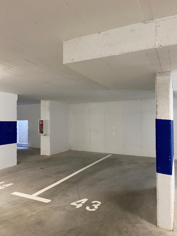Apartment "50 Shades" With Balcony And Free Parking In The Garage 자다르 외부 사진