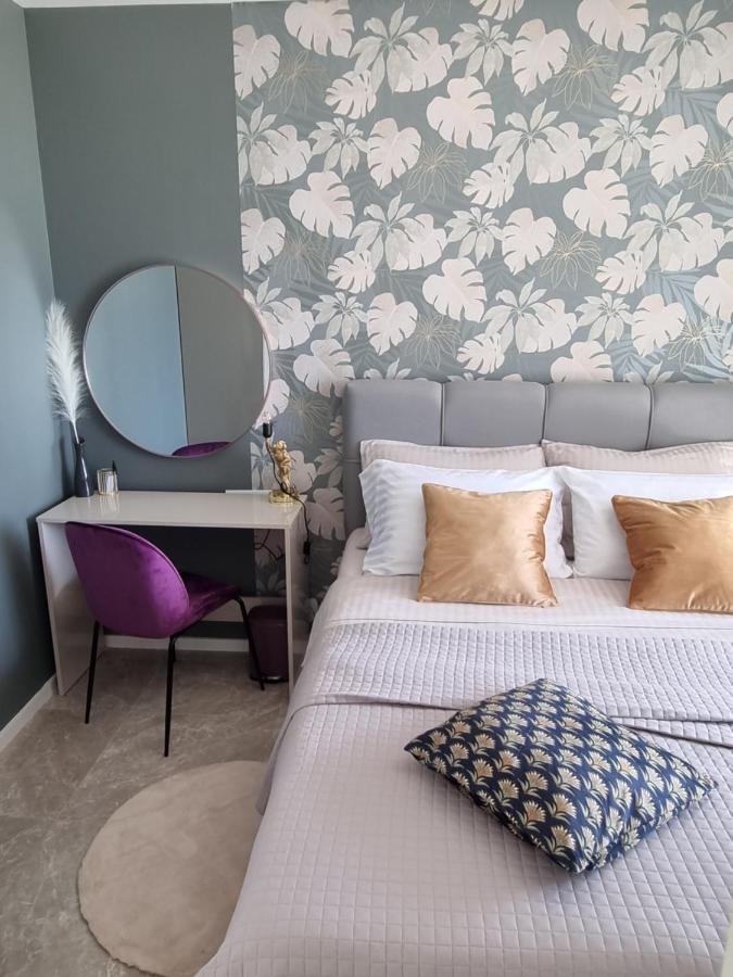 Apartment "50 Shades" With Balcony And Free Parking In The Garage 자다르 외부 사진
